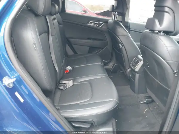 5XYK3CDF3SG286715 2025 KIA SPORTAGE - Image 8