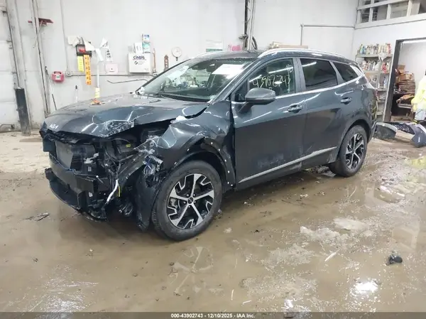 5XYK3CDF4RG147509 2024 KIA SPORTAGE - Image 2