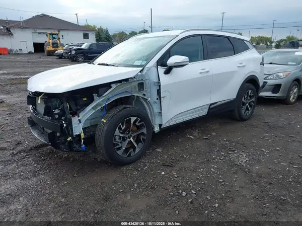 5XYK3CDF4SG267008 2025 KIA SPORTAGE - Image 2