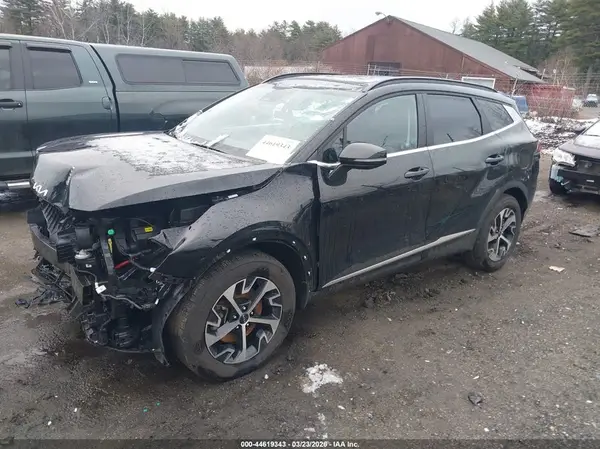5XYK3CDF4SG311377 2025 KIA SPORTAGE - Image 2
