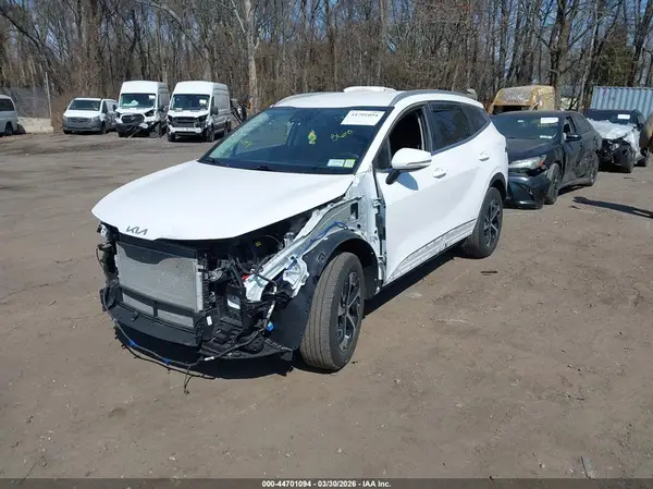 5XYK3CDF5RG174010 2024 KIA SPORTAGE - Image 2