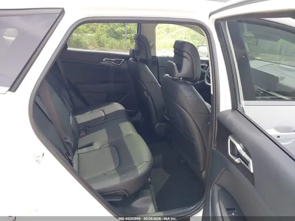 5XYK3CDF6TG399785 2026 KIA SPORTAGE - Image 8