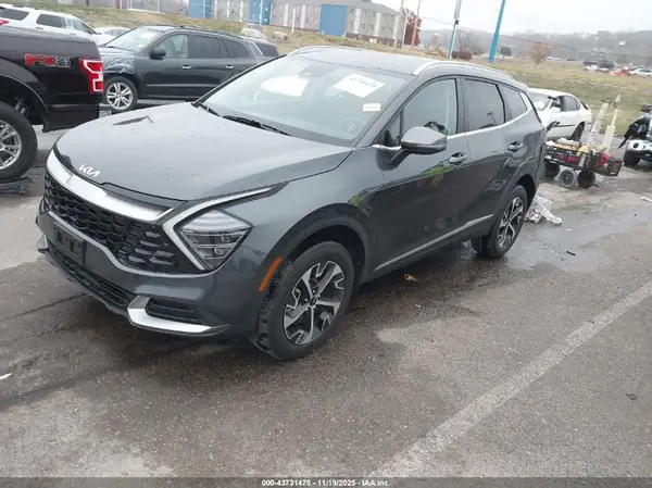 5XYK3CDF8RG163485 2024 KIA SPORTAGE - Image 2