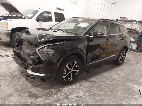5XYK3CDF9SG295533 2025 KIA SPORTAGE - Image 2