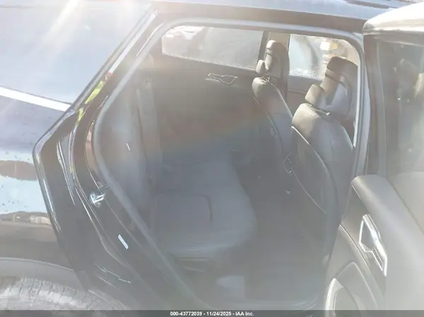 5XYK3CDF9SG300584 2025 KIA SPORTAGE - Image 8