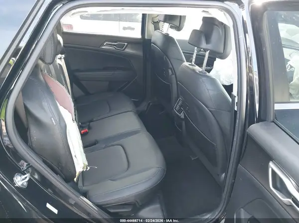 5XYK3CDF9SG317465 2025 KIA SPORTAGE - Image 8