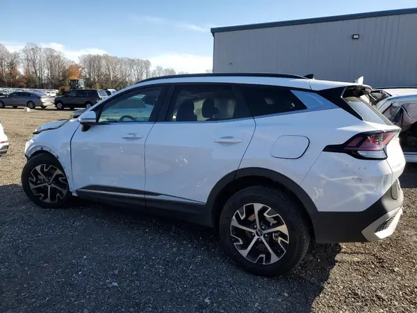 5XYK3CDF9SG318812 2025 KIA SPORTAGE - Image 2