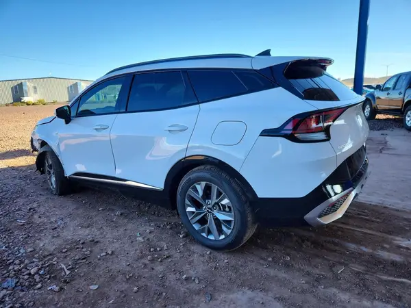 5XYK43AF4PG025988 2023 KIA SPORTAGE - Image 2
