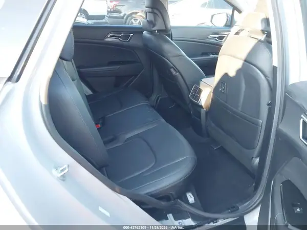 5XYK43AFXPG077741 2023 KIA SPORTAGE - Image 8
