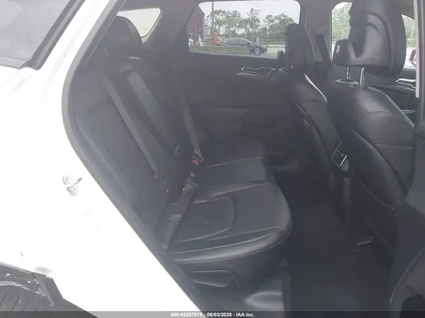 5XYK43DF2RG203024 2024 KIA SPORTAGE - Image 8