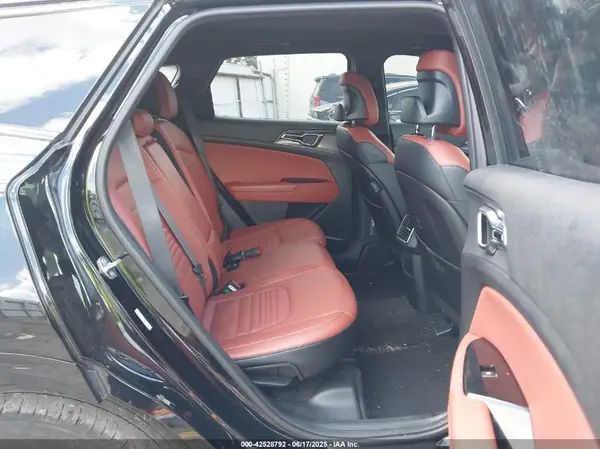 5XYK43DF4SG238167 2025 KIA SPORTAGE - Image 8