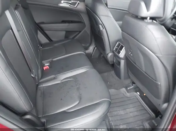 5XYK43DF6SG324385 2025 KIA SPORTAGE - Image 8