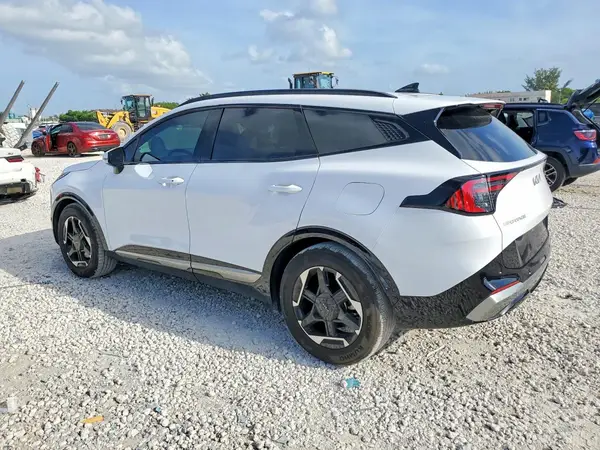5XYK43DF9TG344261 2026 KIA SPORTAGE - Image 2