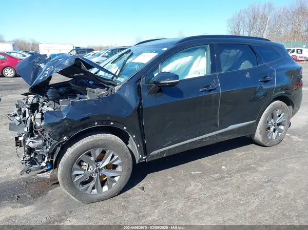 5XYK4CAF0PG037135 2023 KIA SPORTAGE - Image 2