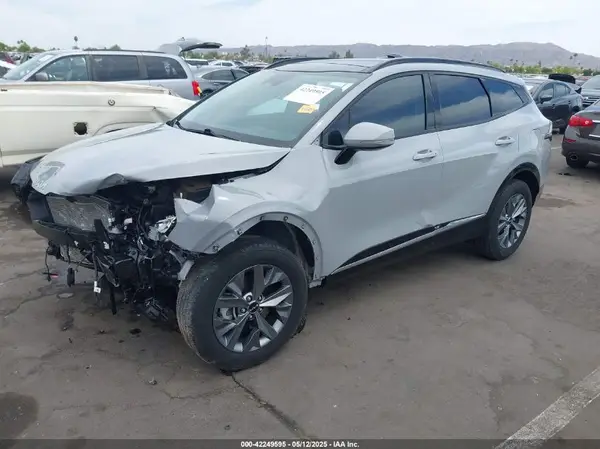5XYK4CAF1PG081161 2023 KIA SPORTAGE - Image 2