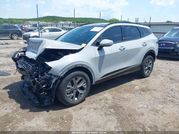 5XYK4CAFXPG112990 2023 KIA SPORTAGE - Image 2