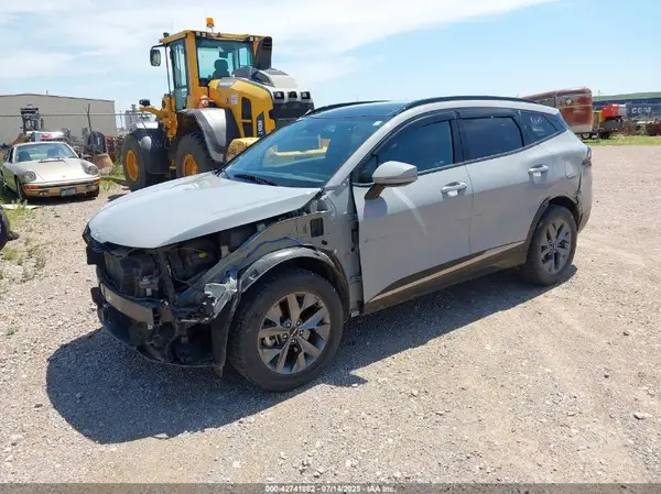 5XYK4CAFXPG120393 2023 KIA SPORTAGE - Image 2