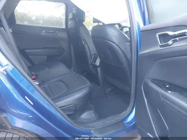 5XYK53AF7PG063373 2023 KIA SPORTAGE - Image 8