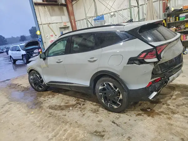 5XYK53AF7PG084532 2023 KIA SPORTAGE - Image 2