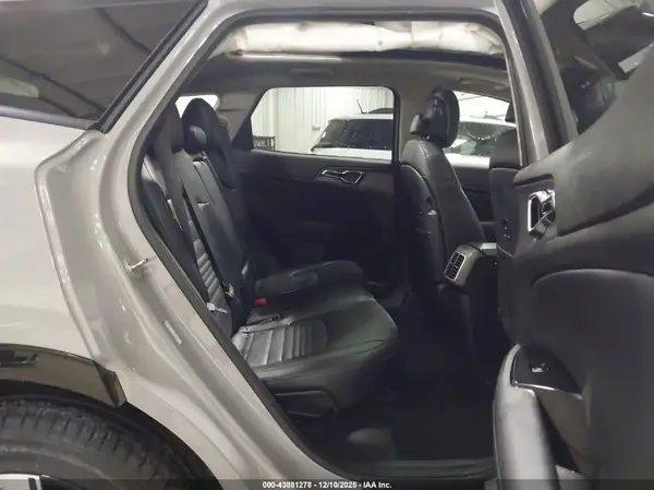 5XYK5CAF2PG006868 2023 KIA SPORTAGE - Image 8