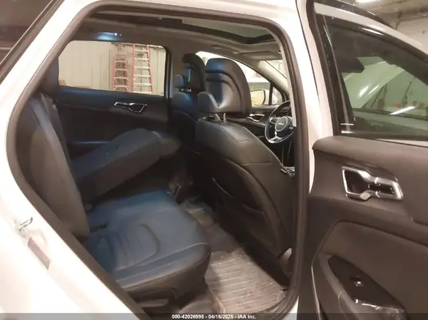 5XYK5CAF5PG102154 2023 KIA SPORTAGE - Image 8