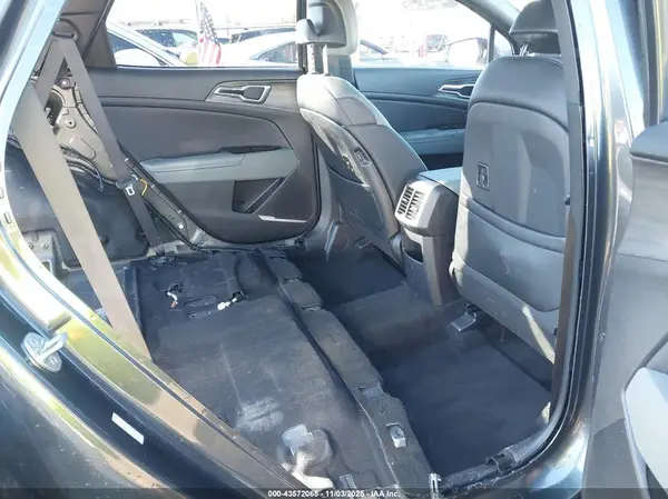 5XYK6CAF1PG054956 2023 KIA SPORTAGE - Image 8