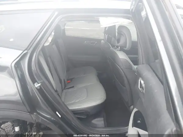 5XYK6CAF2PG040175 2023 KIA SPORTAGE - Image 8
