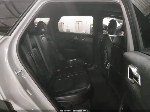 5XYK6CAF2PG107664 2023 KIA SPORTAGE - Image 8