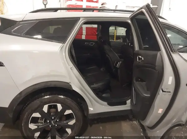 5XYK6CAF3PG024826 2023 KIA SPORTAGE - Image 8
