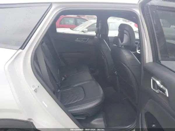 5XYK6CAF3PG139023 2023 KIA SPORTAGE - Image 8