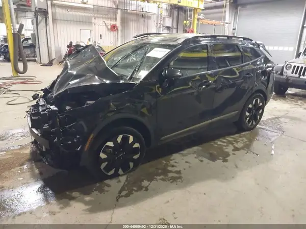 5XYK6CAF4PG124787 2023 KIA SPORTAGE - Image 2