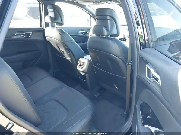 5XYK6CAF5PG057973 2023 KIA SPORTAGE - Image 8