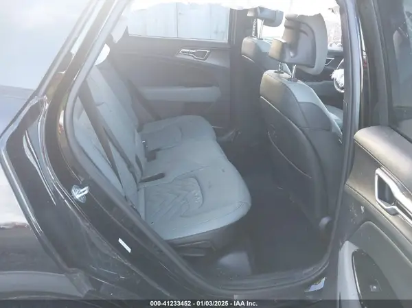 5XYK6CAF6PG024500 2023 KIA SPORTAGE - Image 8