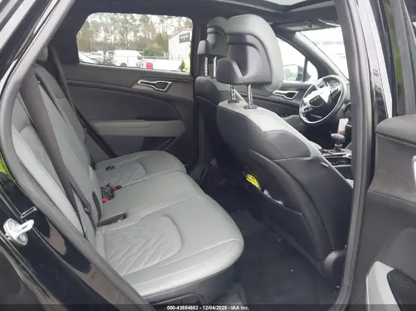5XYK6CAF6PG051535 2023 KIA SPORTAGE - Image 8