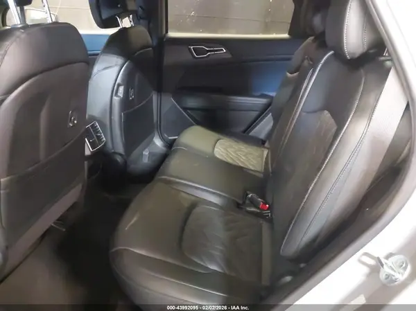 5XYK6CAF7PG094359 2023 KIA SPORTAGE - Image 8