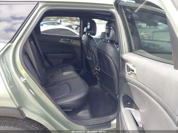 5XYK6CAF9PG129550 2023 KIA SPORTAGE - Image 8