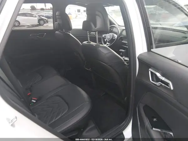 5XYK6CAF9PG133016 2023 KIA SPORTAGE - Image 8