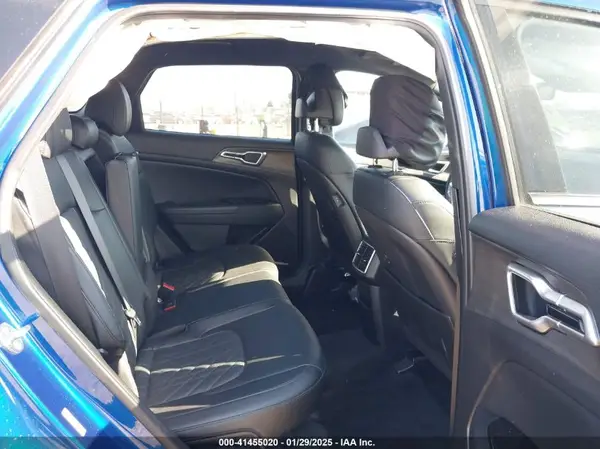 5XYK6CAFXPG015749 2023 KIA SPORTAGE - Image 8