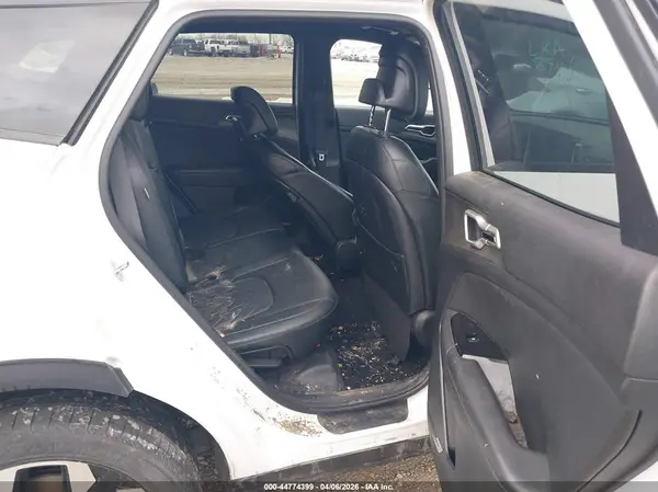 5XYK6CDF0RG221421 2024 KIA SPORTAGE - Image 8