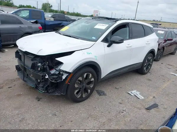 5XYK6CDF0RG229132 2024 KIA SPORTAGE - Image 2
