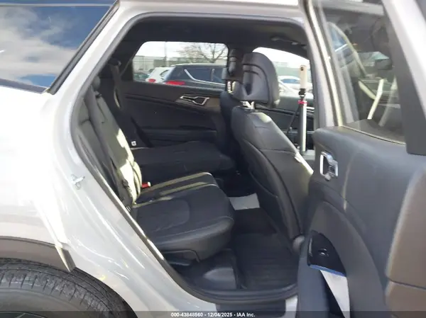 5XYK6CDF0SG273881 2025 KIA SPORTAGE - Image 8