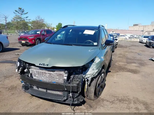 5XYK6CDF1SG296571 2025 KIA SPORTAGE - Image 2