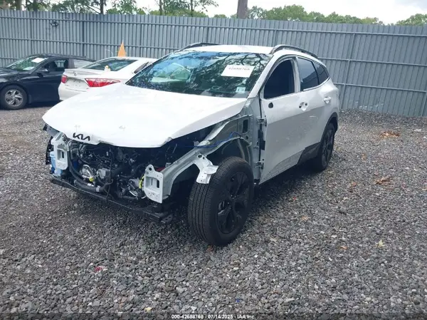 5XYK6CDF2SG273865 2025 KIA SPORTAGE - Image 2