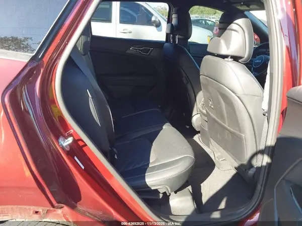 5XYK6CDF3RG167967 2024 KIA SPORTAGE - Image 8