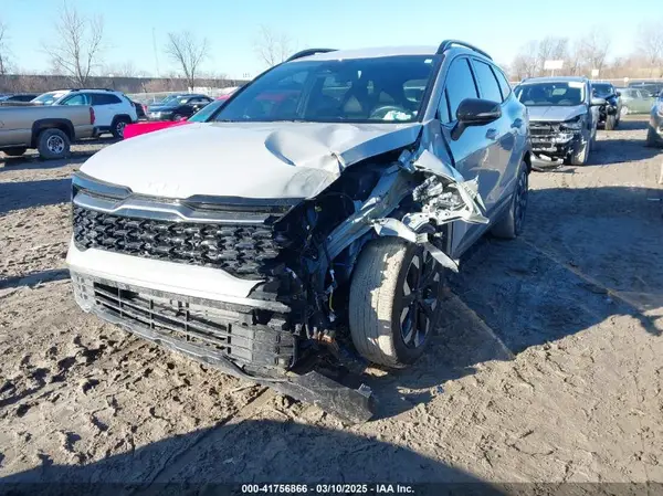 5XYK6CDF3RG179049 2024 KIA SPORTAGE - Image 2