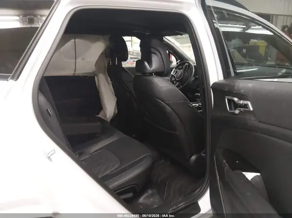 5XYK6CDF3RG211563 2024 KIA SPORTAGE - Image 8