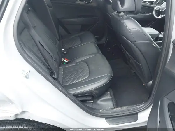 5XYK6CDF3RG218688 2024 KIA SPORTAGE - Image 8