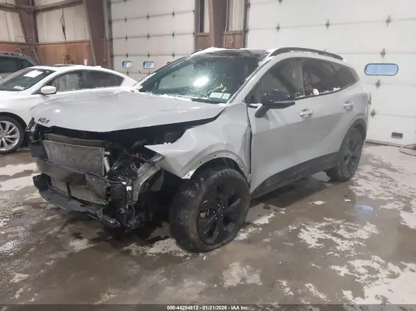 5XYK6CDF4SG257733 2025 KIA SPORTAGE - Image 2