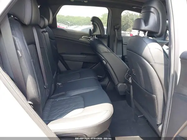 5XYK6CDF5RG139569 2024 KIA SPORTAGE - Image 8