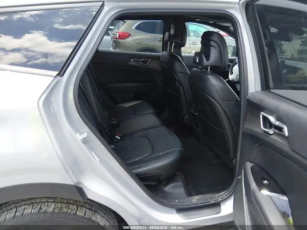 5XYK6CDF5RG154931 2024 KIA SPORTAGE - Image 8